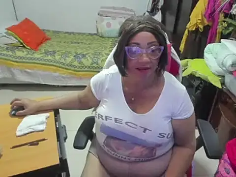 Mrs mommy  online show from February 2025 05:17:02 PM