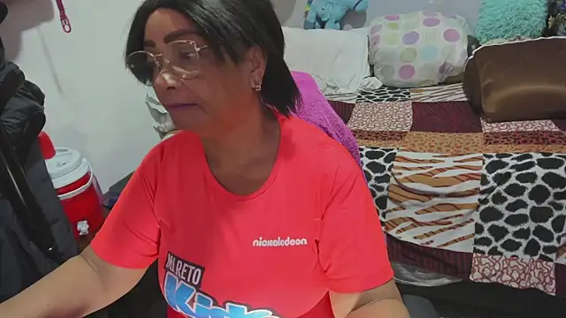 Mrs mommy  online show from February 2026 11:41:01 AM