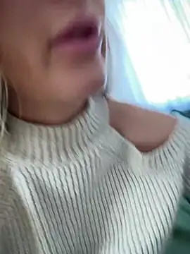 HotXMom online show from February 2025 10:45:01 AM