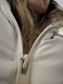 HotXMom online show from March 2025 01:29:01 PM