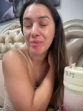 Snapshot of HotXMom chatting on June 2026 06:23:01 AM HotXMom online show from June 2026 06:23:01 AM