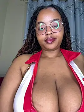 Linahlove online show from July 2026 09:32:01 PM