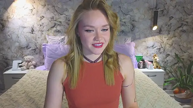 Aurora Golden1 online show from November 2025 05:04:02 PM