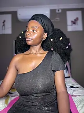 Candy-Heart online show from March 2026 09:44:02 PM