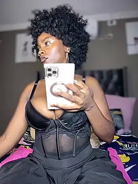 Candy-Heart online show from April 2026 12:21:02 AM