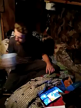 hothippie420 online show from November 2025 02:03:01 AM