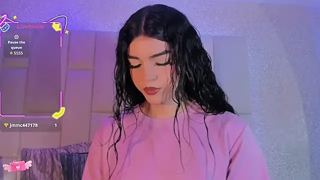 Summer walkerr online show from September 2025 12:49:02 PM