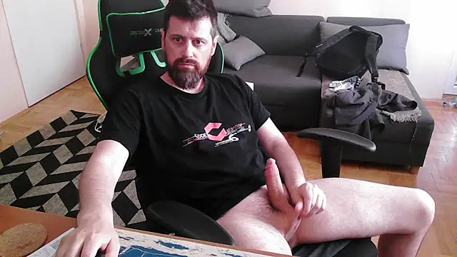 Snapshot of DickStaza chatting on June 2026 02:45:01 PM DickStaza online show from June 2026 02:45:01 PM