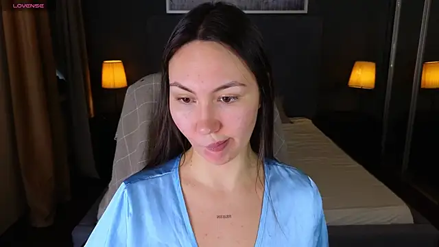 GIGI BENNET online show from January 2025 09:18:01 AM