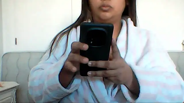 ArisaGonzalez online show from March 2026 12:00:01 PM