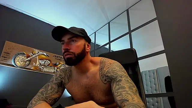 AronGrant online show from January 2025 07:25:02 AM