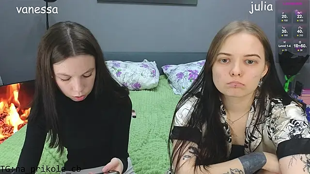 Snapshot of doll_lol_ chatting on December 2024 08:22:01 PM doll lol online show from December 2024 08:22:01 PM