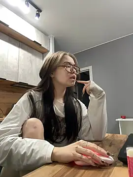 Snapshot of doll_lol_ chatting on February 2025 02:55:02 PM doll lol online show from February 2025 02:55:02 PM