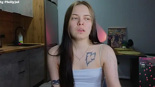 Snapshot of doll_lol_ chatting on March 2025 11:09:02 PM doll lol online show from March 2025 11:09:02 PM