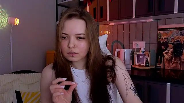 doll lol  online show from December 2025 06:03:02 PM