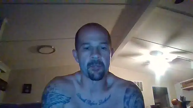 Snapshot of Kinkster615 chatting on June 2026 01:00:01 AM Kinkster615 online show from June 2026 01:00:01 AM