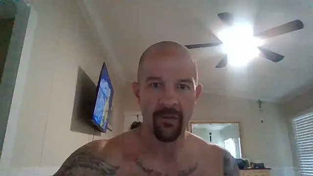 Snapshot of Kinkster615 chatting on June 2026 07:40:02 PM Kinkster615 online show from June 2026 07:40:02 PM