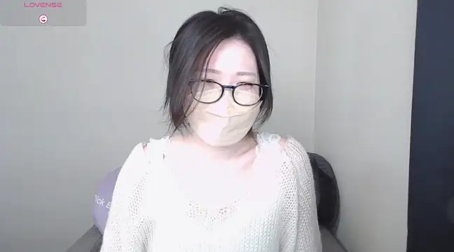 Snapshot of _NOA-chan_ chatting on March 2025 03:35:01 PM  NOA-chan  online show from March 2025 03:35:01 PM