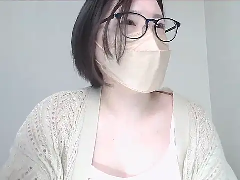 Snapshot of _NOA-chan_ chatting on May 2026 03:05:01 PM NOA-chan online show from May 2026 03:05:01 PM