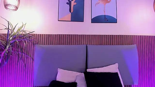 NicolleeEvanss online show from January 2026 12:10:02 PM