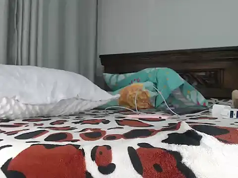 Karentatiana  online show from February 2026 01:51:01 AM