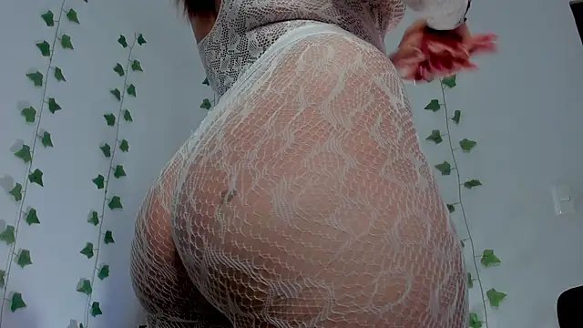 Miaa Garcia online show from April 2026 10:22:02 PM