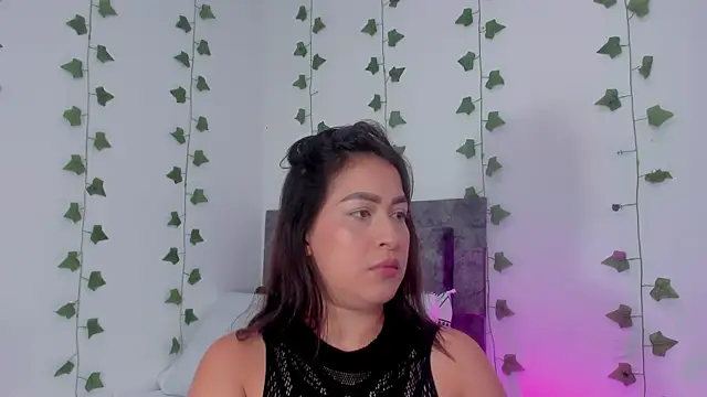Miaa Garcia online show from June 2026 10:36:02 PM