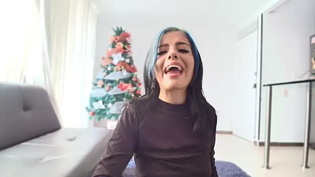 Alicia Ortiiz online show from December 2025 04:46:02 PM