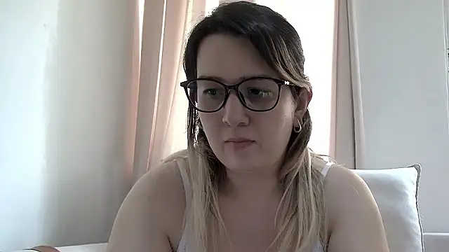 amooraaamoon online show from November 2025 05:59:01 PM