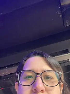 amooraaamoon online show from November 2025 01:06:01 PM