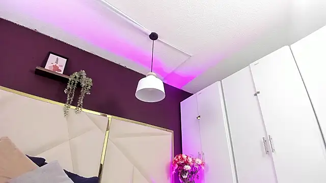 April bowie online show from February 2026 11:28:02 AM