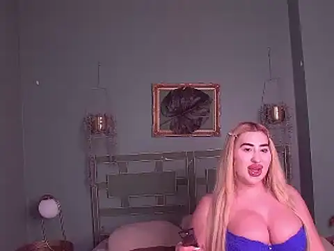 FerrariRedxBabestation online show from March 2025 09:10:02 PM