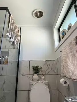 aus queen online show from March 2025 12:11:01 AM