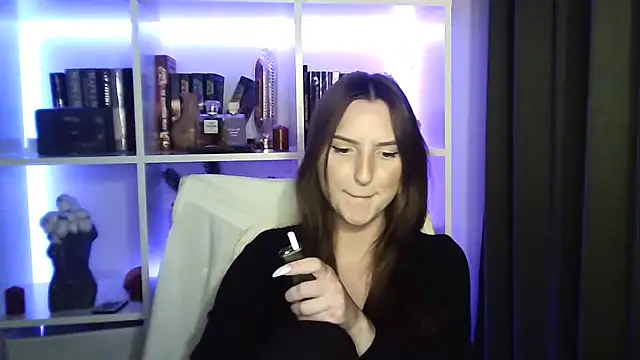 Snapshot of X_Alisa chatting on February 2026 08:27:01 PM X Alisa online show from February 2026 08:27:01 PM