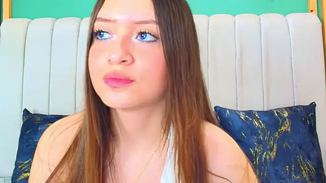 Snapshot of katlyn_martins chatting on February 2025 07:03:01 PM katlyn martins online show from February 2025 07:03:01 PM