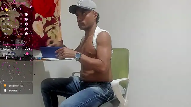 Snapshot of maik__alen chatting on June 2026 01:06:02 AM maik alen online show from June 2026 01:06:02 AM