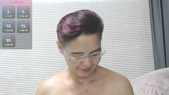 StaceyDarling online show from November 2025 06:44:02 PM