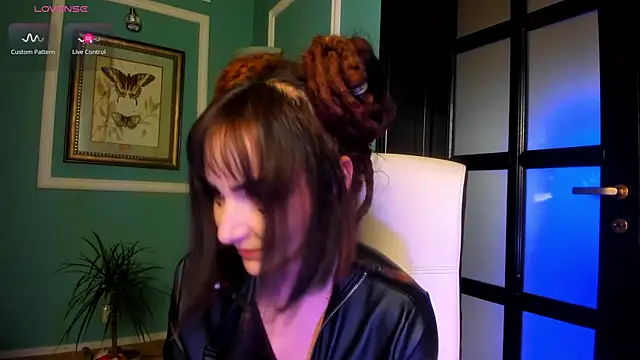 1Munique online show from November 2025 01:10:02 PM