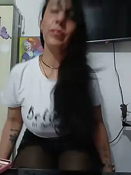 Snapshot of christine-x chatting on June 2026 10:25:01 PM christine-x online show from June 2026 10:25:01 PM