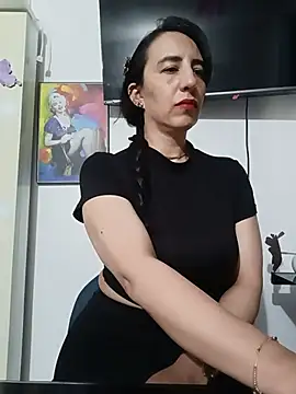 Snapshot of christine-x chatting on June 2026 10:34:02 PM christine-x online show from June 2026 10:34:02 PM