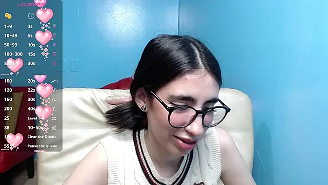 Snapshot of LenaRoses chatting on December 2024 08:11:01 PM LenaRoses online show from December 2024 08:11:01 PM