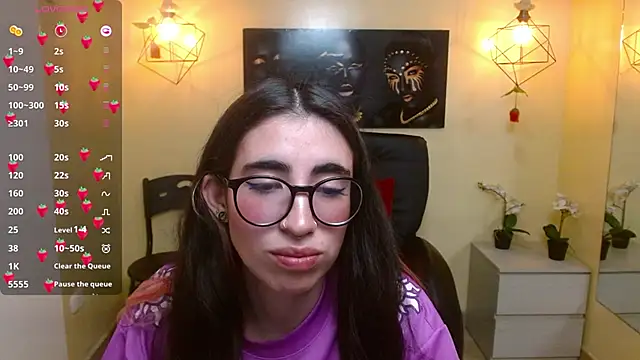 Snapshot of LenaRoses chatting on February 2025 07:51:01 PM LenaRoses online show from February 2025 07:51:01 PM