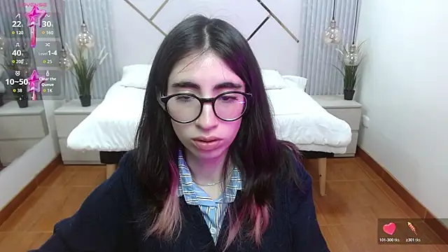 Snapshot of LenaRoses chatting on November 2025 01:10:01 PM LenaRoses online show from November 2025 01:10:01 PM