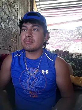 Snapshot of GusssHOT chatting on April 2026 08:20:02 PM GusssHOT online show from April 2026 08:20:02 PM