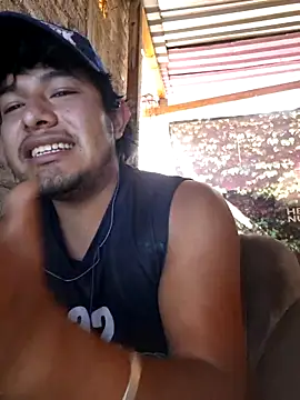 Snapshot of GusssHOT chatting on April 2026 03:08:01 PM GusssHOT online show from April 2026 03:08:01 PM