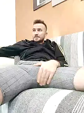 Snapshot of gilera250s chatting on January 2025 03:09:02 PM gilera250s online show from January 2025 03:09:02 PM