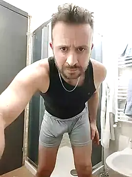 Snapshot of gilera250s chatting on January 2025 04:12:02 PM gilera250s online show from January 2025 04:12:02 PM