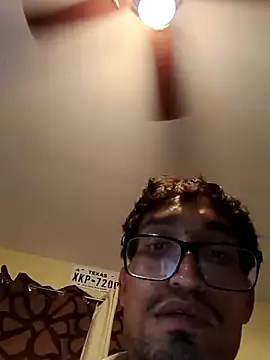 lRainbowBoy online show from April 2026 12:49:02 AM