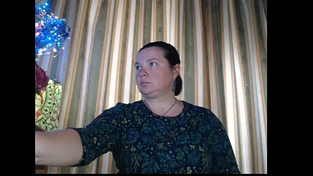 amorelara online show from September 2025 01:32:01 PM