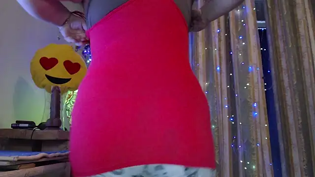 amorelara online show from February 2026 06:25:02 AM